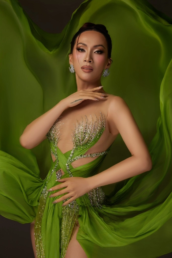 bố hai con lộ lộ tôi muốn giành vương miện hoa hậu chuyển giới - 1
