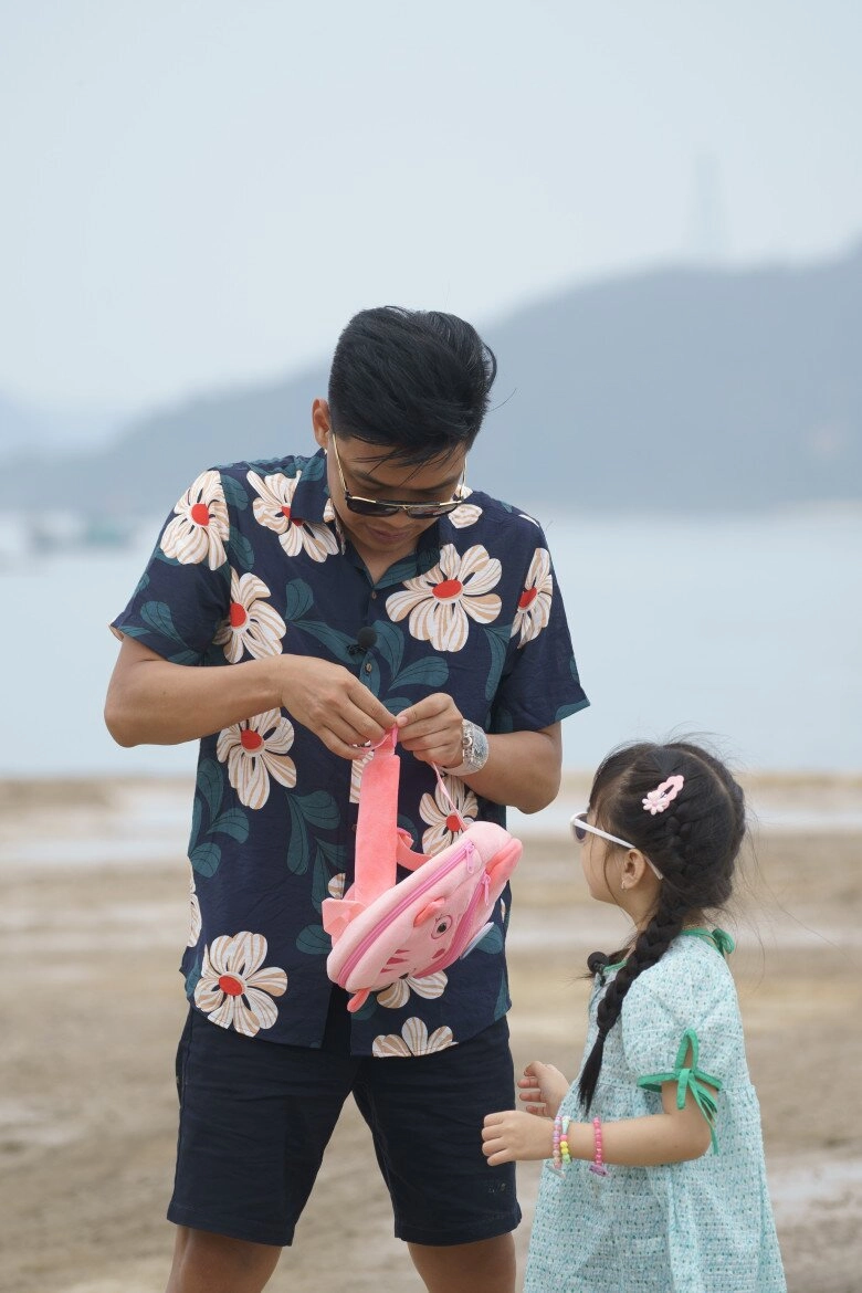 bố ơi mình đi đâu thế tập 1 anh tài neko lê khác lạ khiến fan không quen duy hưng bị thương phải chống nạng - 5