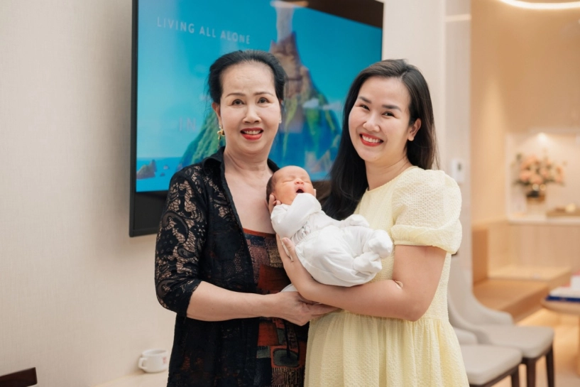 Bố võ hạ trâm từ chùa về thăm cháu ngoại - 8