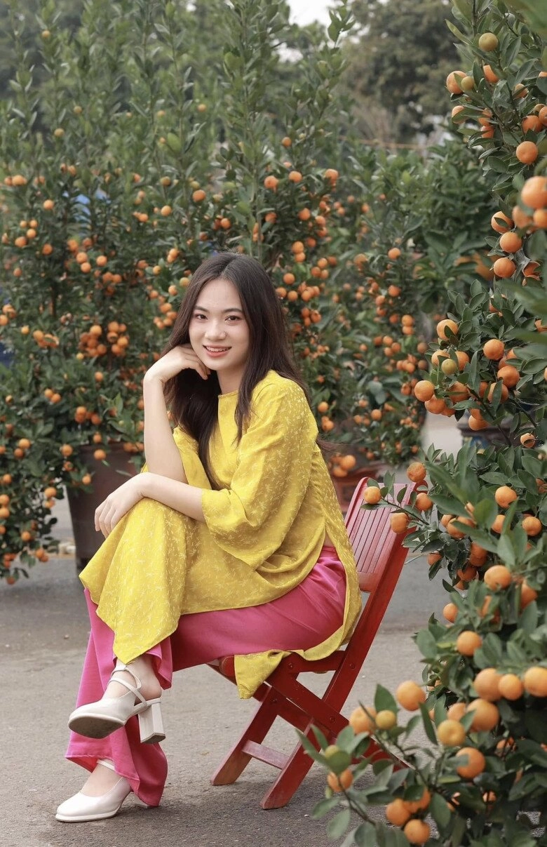 bông hồng thép xinh đẹp trong khối diễu binh diễu hành a80 - 6