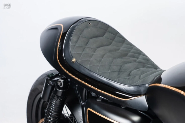 Bonneville độ cafe racer khi linh hồn cổ điển gặp chất chơi đường phố - 5