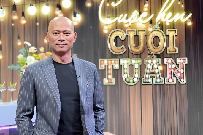 Btv bí ẩn nhất vtv là nam thần chiếc nón kỳ diệu có vợ đẹp nhưng giấu suốt 25 năm - 4