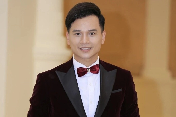Btv làm sếp lớn ở vtv cưới được nữ tướng nhờ lại văn sâm nay quý tử duy nhất trông như người khổng lồ - 1
