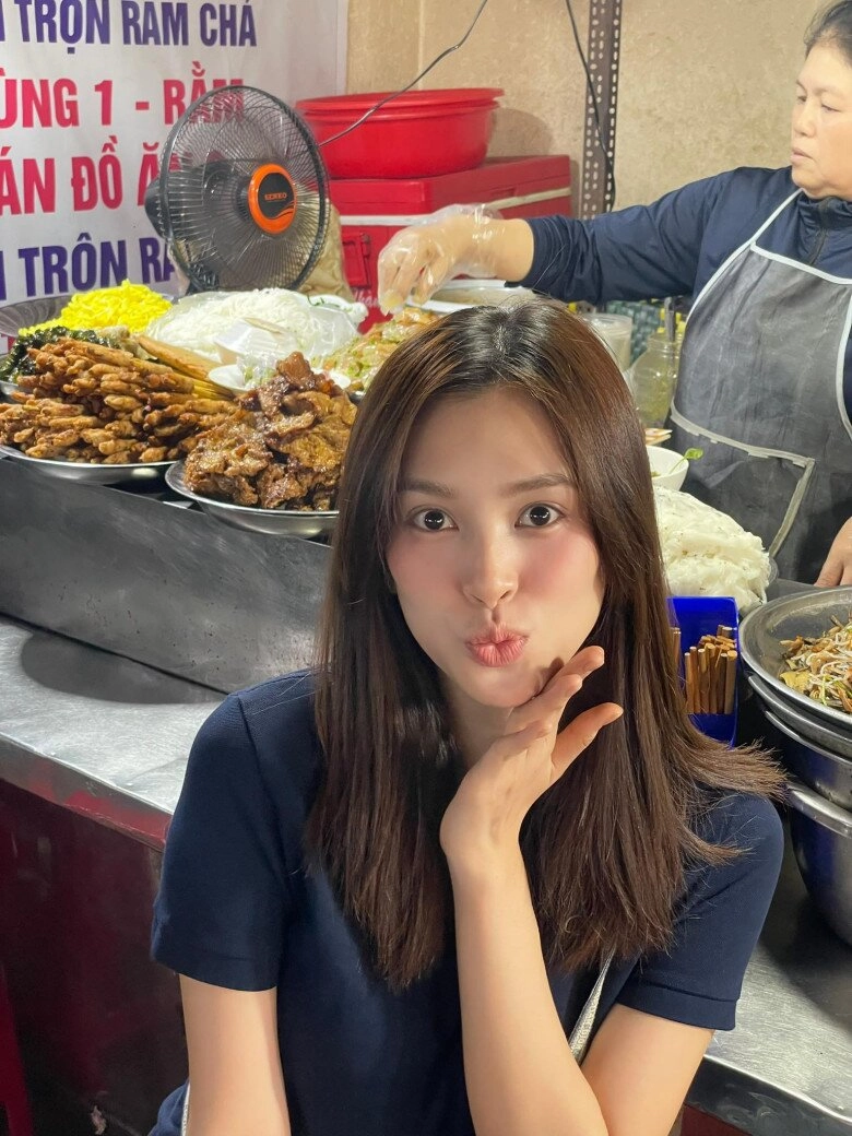 Bữa ăn trưa chưa tới 50 ngàn giúp cô gái có vẻ đẹp ngàn năm có một duy trì sắc vóc lay động lòng người - 3