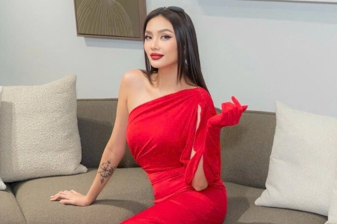 Bưng bê quán ăn kiếm sống từ năm 18 tuổi mỹ nhân việt đổi đời thành phú bà cho mượn toàn đồ hiệu vài tỷ mất cũng chẳng tiếc - 4