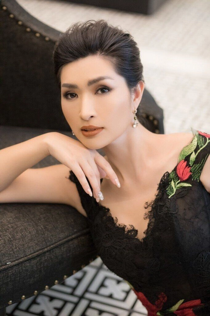 Ca sĩ nguyễn hồng nhung mang bầu con thứ 3 ở tuổi u50 cận ngày sinh vẫn chạy show ở mỹ - 7