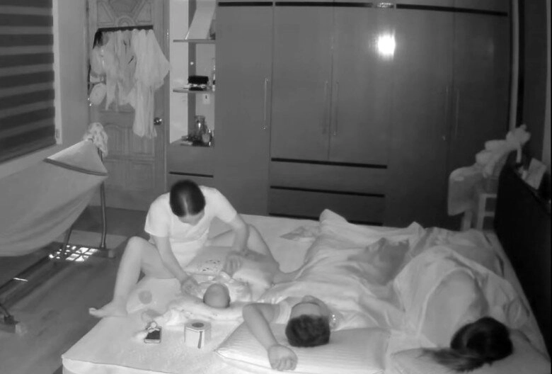 Camera ghi cảnh giữa đêm vợ chồng đang ngủ mẹ chồng âm thầm làm một việc khiến con dâu phải đi kể khắp nơi - 4
