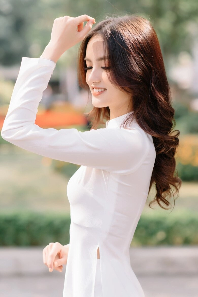Cận cảnh nhan sắc bạn thân đỗ thị hà vừa lên xe hoa vẻ đẹp một chín một mười với nàng hậu - 5