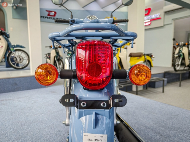 Cận cảnh phiên bản đặc biệt honda super cub 50 final edition vừa cập bến thị trường việt nam - 27