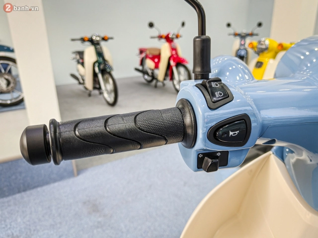 Cận cảnh phiên bản đặc biệt honda super cub 50 final edition vừa cập bến thị trường việt nam - 34