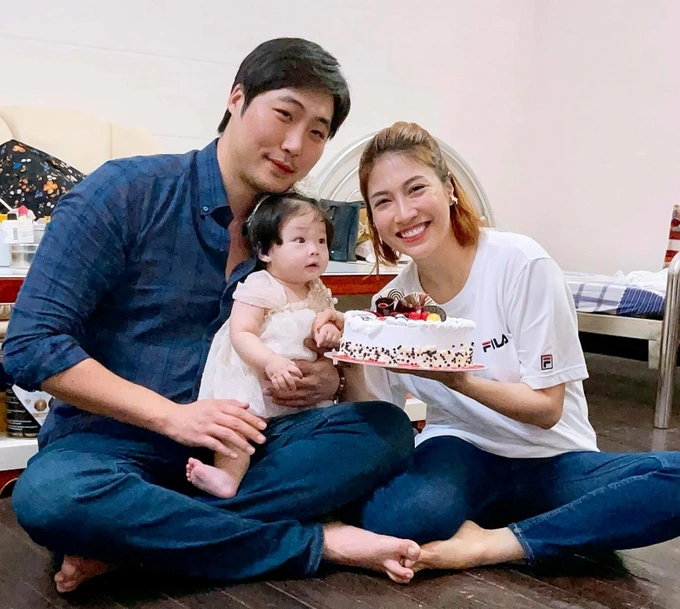 Cảnh sao việt lấy chồng hàn quốc nguyên hà đến khi sinh con mới công khai sam giấu nhẹm mặt ông xã - 10
