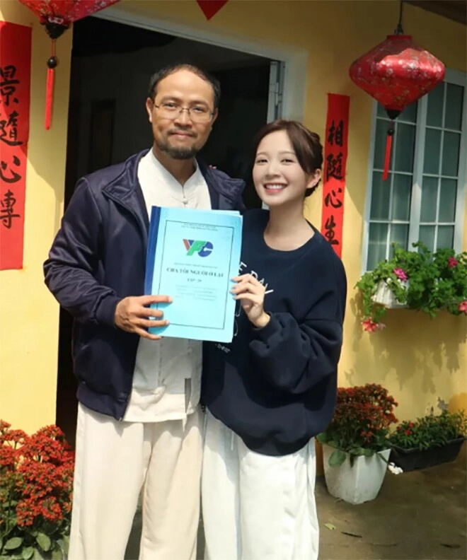 Cặp bố con cha tôi người ở lại có quá khứ yêu đương minh hương từ con hóa bạn gái nsnd mạnh cường - 4