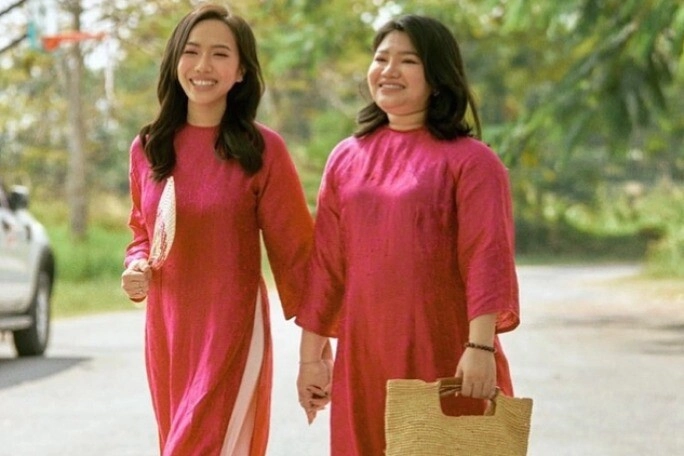 Cặp chị em danh hài đi thi hoa hậu việt nam đạt thành tích cao bất ngờ em gái sau này nổi tiếng khắp màn ảnh - 4