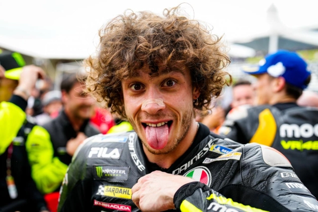Carlo pernat tuyên bố marc marquez chỉ sợ tay đua marco bezzecchi ở mùa giải này - 5