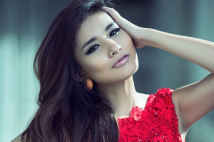 Chân dài sài thành vụt mất vương miện hoa hậu vẫn nổi như cồn từng thu nhỏ vòng 1 để làm nghề - 2