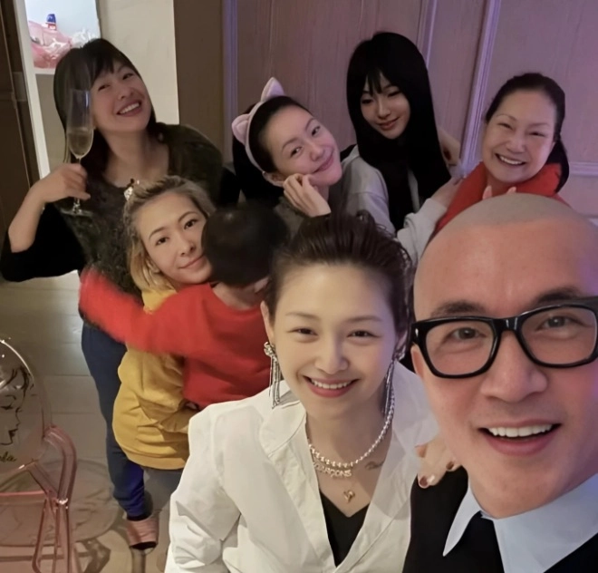 Cháu gái từ hy viên bị chỉ trích khi nhà có tang nhan sắc dậy thì cực phẩm phong cách nữ tính hệt bác ruột - 4
