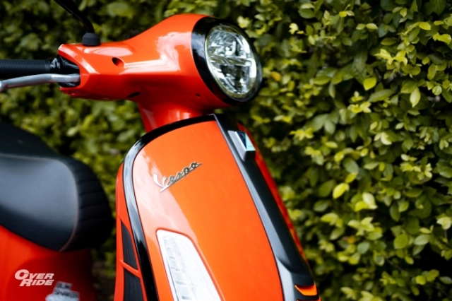 Cháy phố với vespa gts super sport 150 2025 vừa ra mắt màu cam mới chất lừ - 4