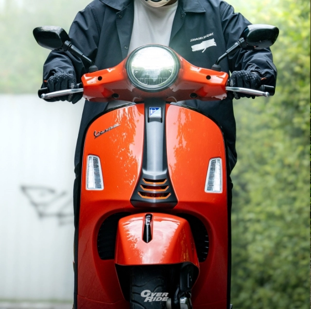 Cháy phố với vespa gts super sport 150 2025 vừa ra mắt màu cam mới chất lừ - 5