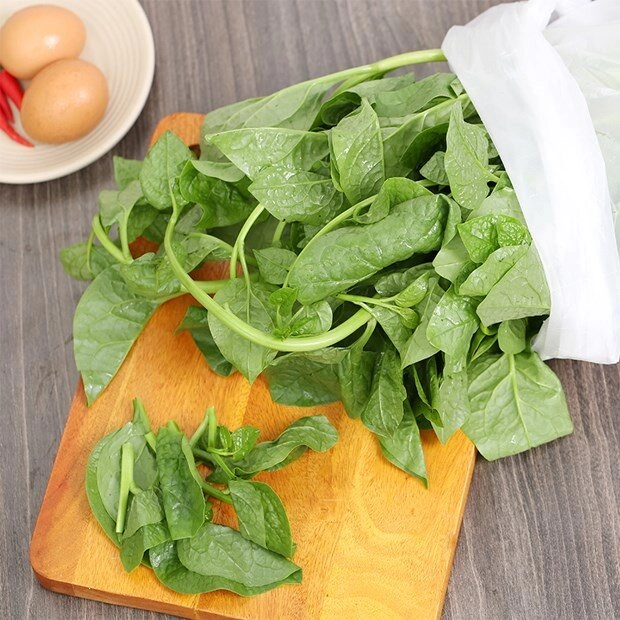 Chi 10000 đồng mua loại rau quen thuộc ngoài chợ về vừa ăn vừa đắp mặt ai tóc rụng da khô dùng vào thấy khác ngay - 5