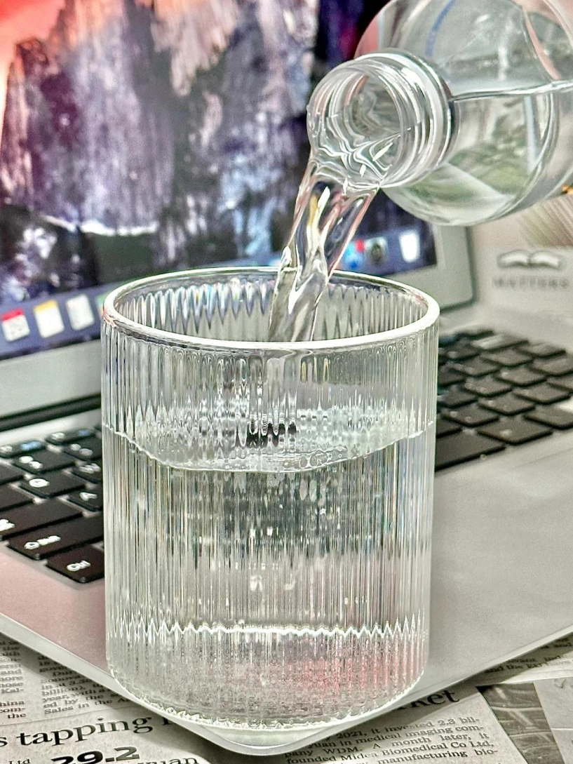 Chị đẹp được chồng cơm bưng nước rót trẻ hoài ở tuổi u50 có tuyệt chiêu gì - 3