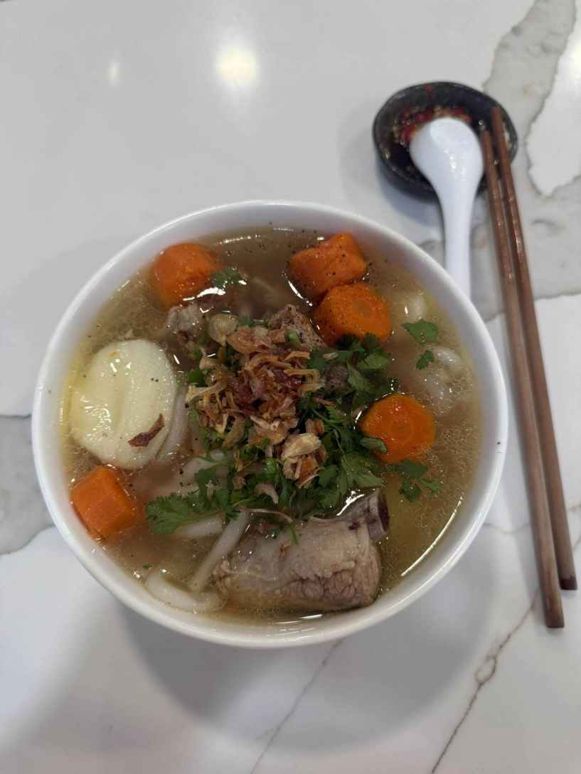 chị đẹp lấy chồng giàu ở mỹ trên sân khấu nóng bỏng hết cỡ hóa ra ngoài đời là vợ đảm khéo nấu ăn - 6