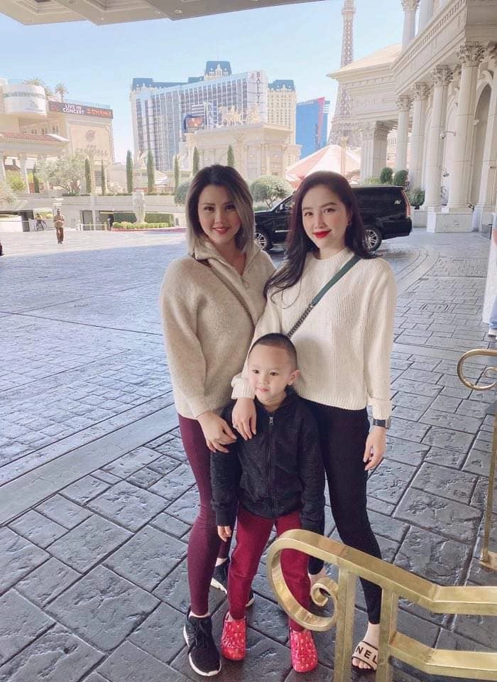 Chị gái bảo thy trẻ đẹp quyến rũ chẳng kém cô em nhưng không đam mê dấn thân showbiz - 8