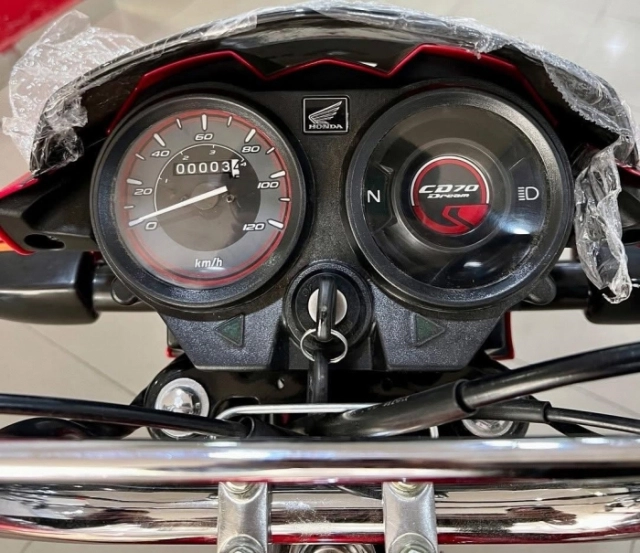 Chi tiết honda cd70 dream 2026 - mẫu xe côn tay vừa ra mắt với giá quy đổi chỉ 14 triệu đồng - 7