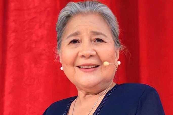 chị út tịch nổi danh màn ảnh việt xuất thân tiểu thư hà thành có chuyện tình 44 năm bên ông xã nsnd - 4