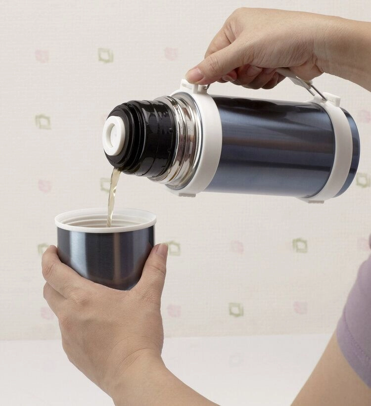 Chiếc cốc này hầu như nhà nào cũng có dùng quanh năm nhưng hiếm ai biết nó có thể biến nước nóng thành nước độc - 5