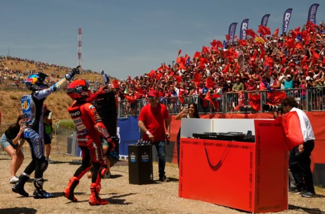 Chiến thắng bắt buộc của marc marquez tại aragon khi máu lửa gặp quê nhà - 3