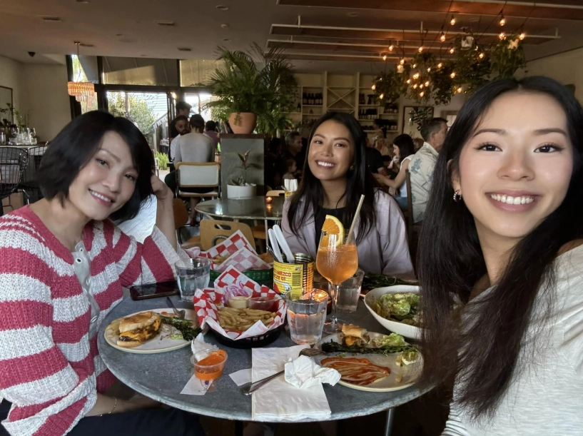 Hồng đào vướng nghi vấn có tình mới hậu ly hôn quang minh sắc vóc trẻ đẹp tự tin săn được hồng hài nhi - 11