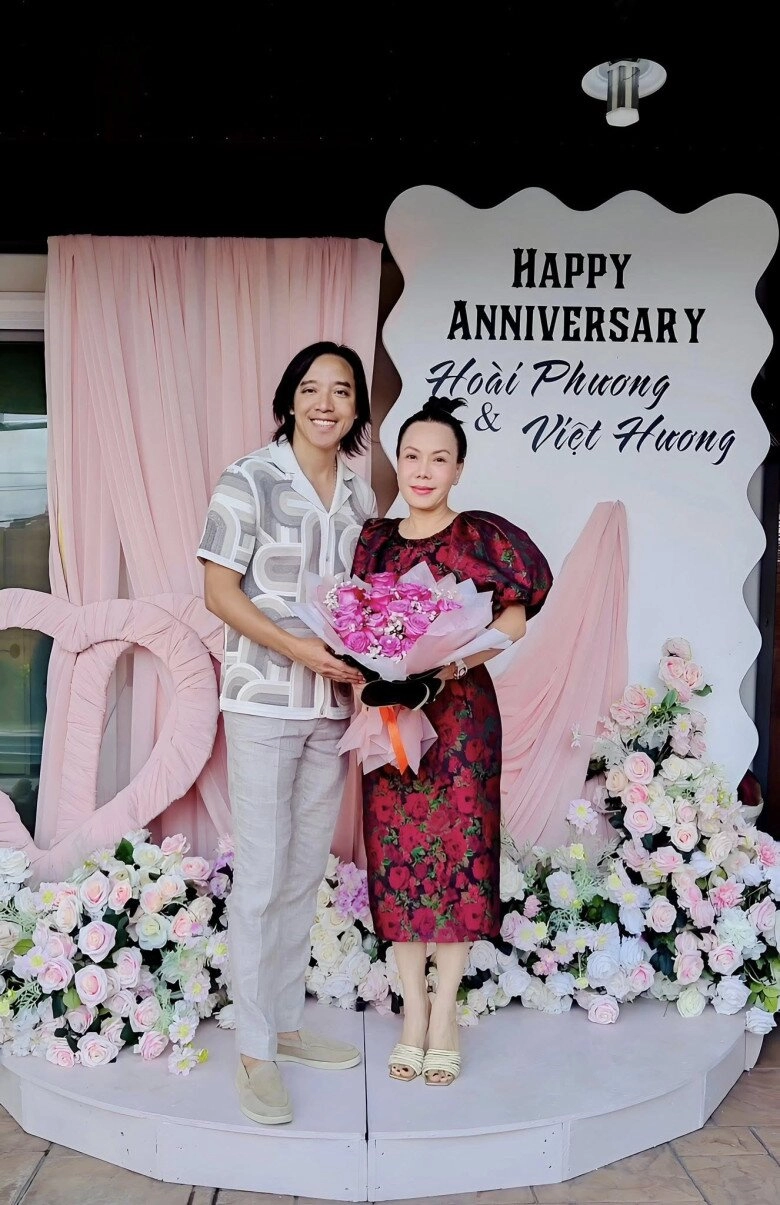Chồng giáo sư bị nói kỳ khi mặc đồ ngủ đi chơi ở trời tây việt hương lên tiếng đáp trả - 9