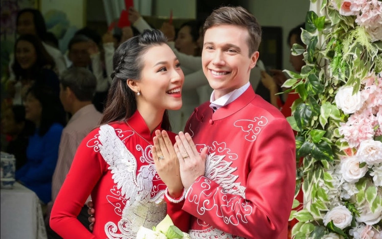 Chồng tây cũ của hoàng oanh đưa con trai đi chơi với bạn gái mới bé max cực thân với mẹ kế tương lai - 7