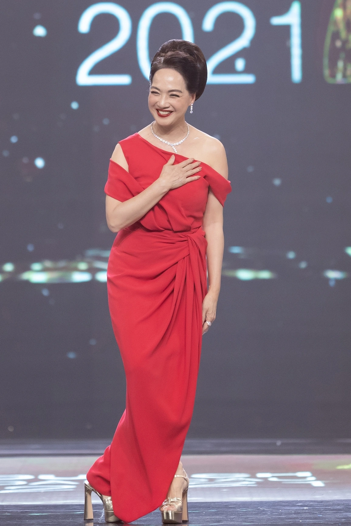 Chưa đội vương miện hoa hậu ngày nào nhưng đây là mỹ nhân quyền lực bậc nhất ghế nóng nhan sắc việt - 7