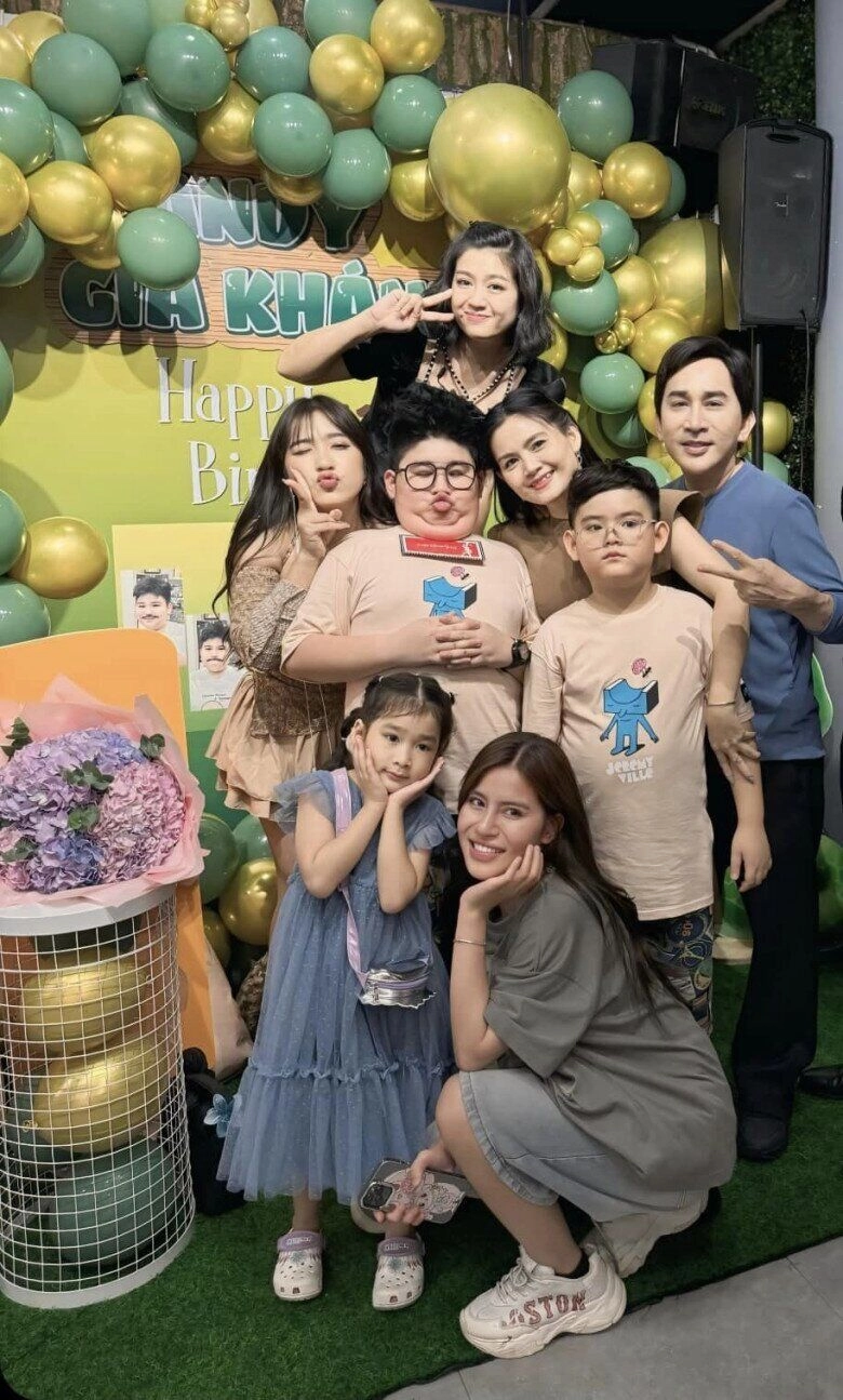 Có 5 con với 3 đời vợ nsưt kim tự long đặt tên các con theo họ hiếm của bố y hệt nhau liên kết đặc biệt - 3
