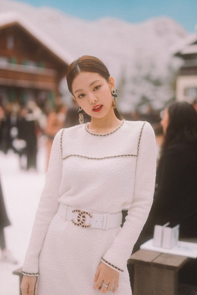 Cô bé mồ côi rời khỏi tu viện không mang theo gì ngoài đôi tay biết may đã tạo ra đế chế chanel thế nào - 4