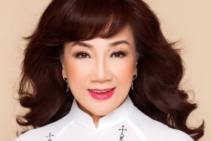 cô đào hát từng được nsưt vũ linh muốn cưới làm vợ giờ sang mỹ lấy luôn phi công trẻ việt kiều - 2
