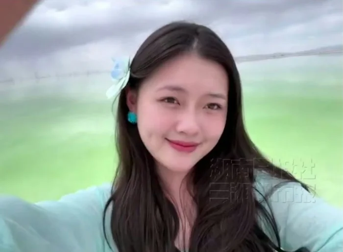 Cô gái bất ngờ nổi tiếng vì có gương mặt giống hệt từ hy viên dân mạng cảm thán cứ như ở vũ trụ song song - 3