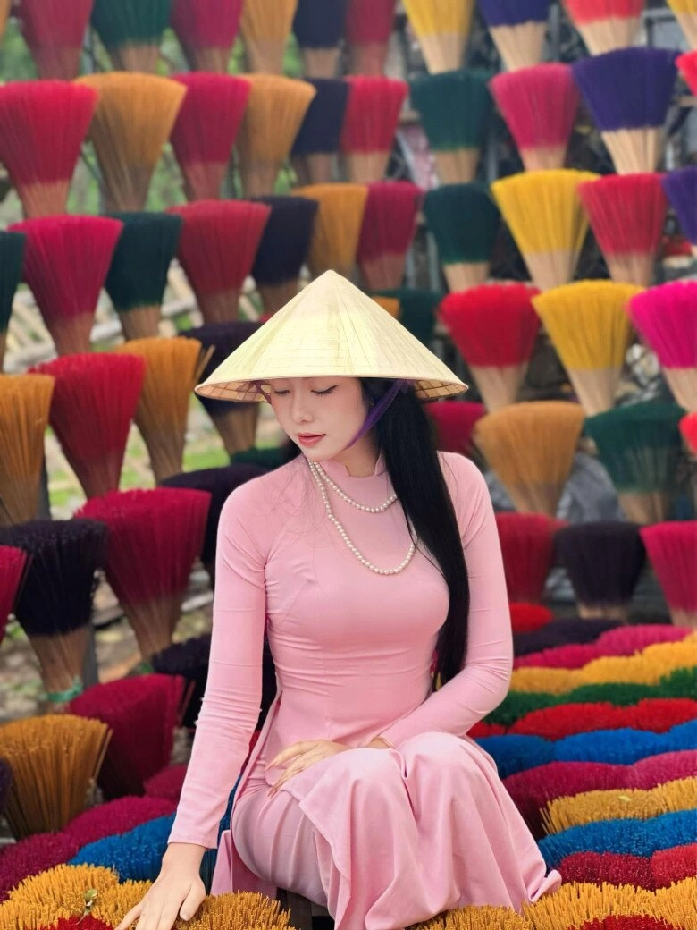 Cô gái huế cao 1m8 vừa ghi danh hoa hậu việt nam đã gây chú ý - 3