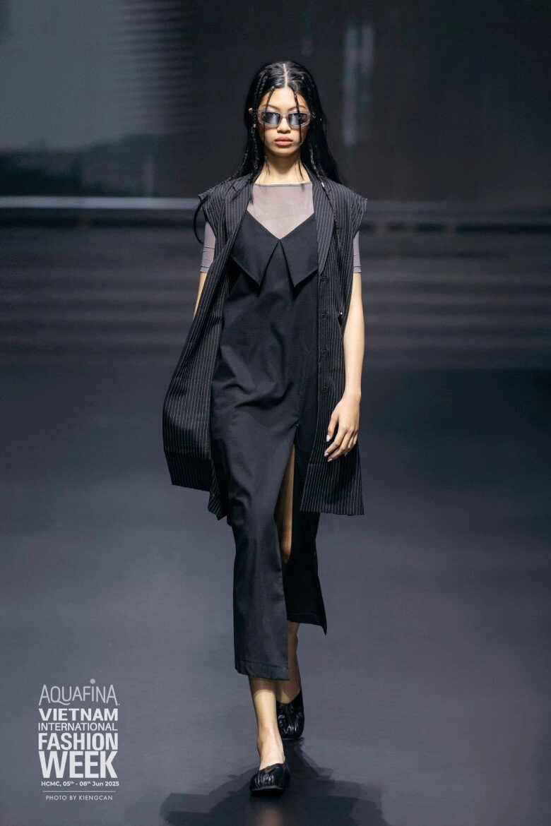 Cô gái trở thành thủ lĩnh nhà chung đang khiến fan dậy sóng ở vietnams next top model 2025 - 5
