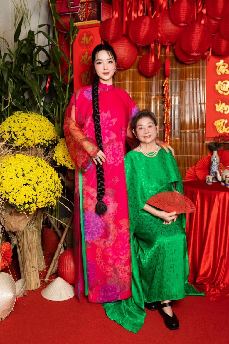 Có mẹ nhan sắc tuổi 70 vẫn trẻ đẹp quý phái bảo sao giáng my và hà kiều anh được gọi hoa hậu không tuổi - 3