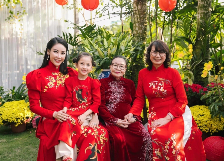 Có mẹ nhan sắc tuổi 70 vẫn trẻ đẹp quý phái bảo sao giáng my và hà kiều anh được gọi hoa hậu không tuổi - 13