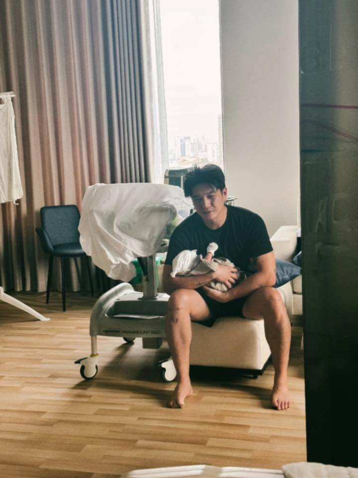 Con dâu đẻ được 3 ngày nhưng mẹ chồng ngô thanh vân vẫn không biết đến lúc nhìn thấy cháu nội mà ngỡ ngàng - 10