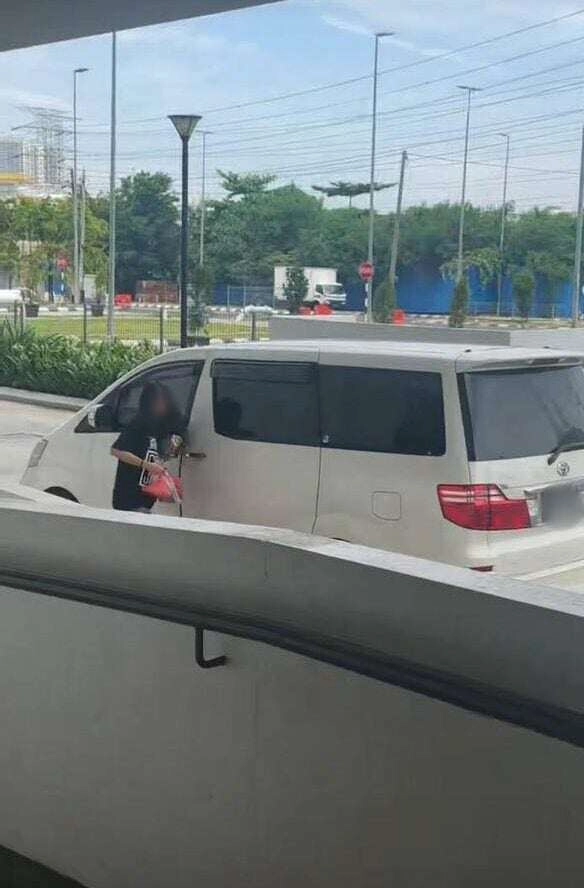 Con gái 14 tuổi yêu bạn trai 47 tuổi bố mẹ tìm đến nhà người đàn ông hàng xóm nói 1 câu mà lặng người - 4