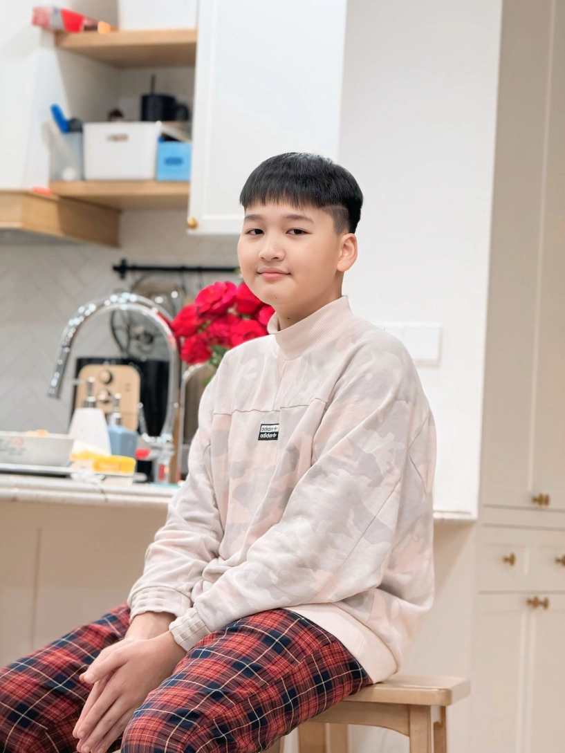Nữ thượng úy tham gia lễ báo công dâng bác là người đẹp vtv có hôn nhân màu hồng bên chồng từng làm công an - 10