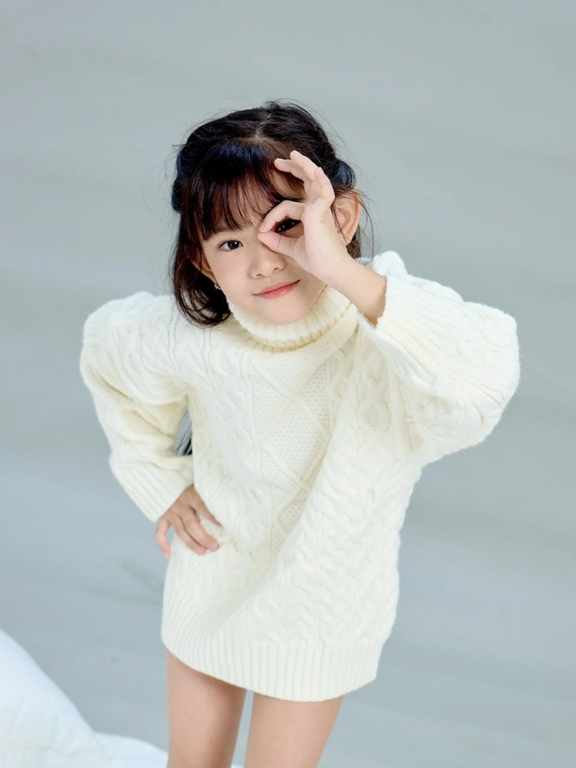 Con gái 8 tuổi xinh như búp bê của thành đạt - hải băng - 5