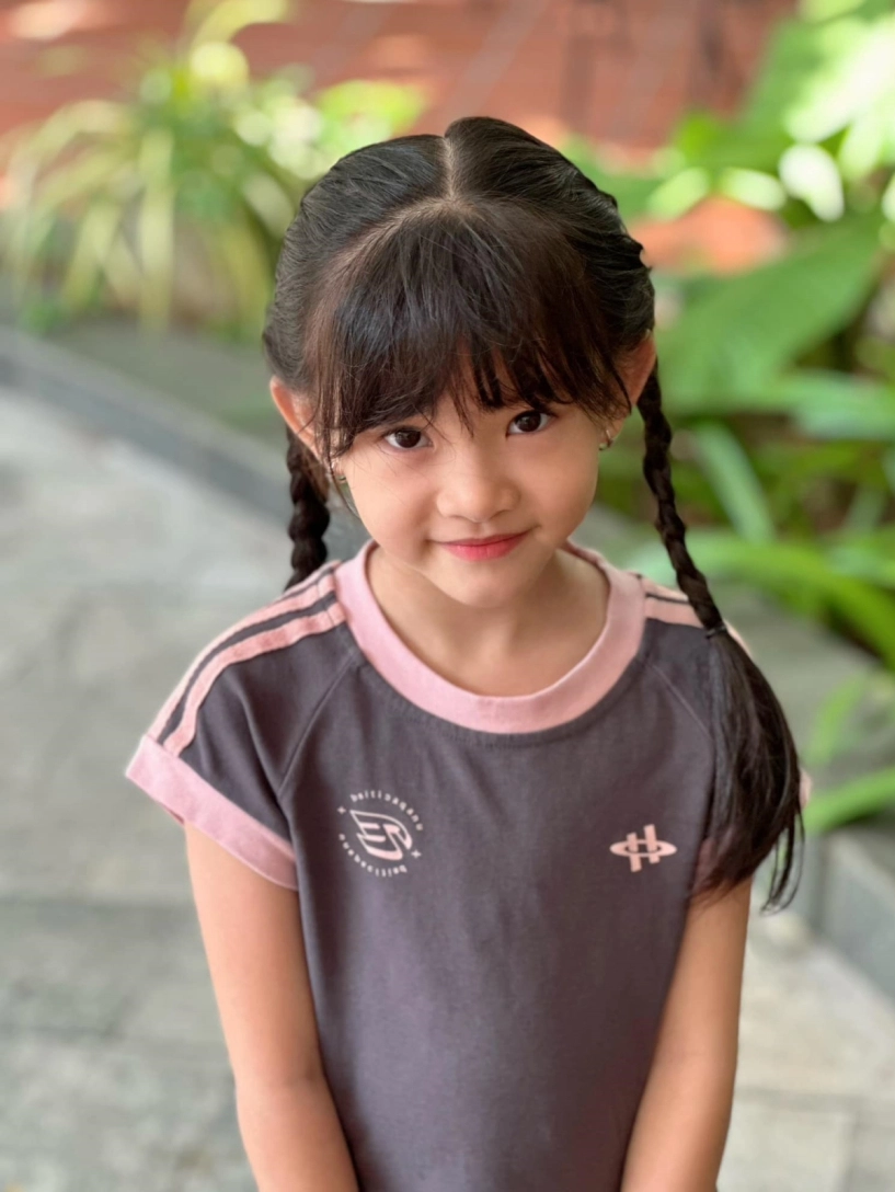 Con gái 8 tuổi xinh như búp bê của thành đạt - hải băng - 9
