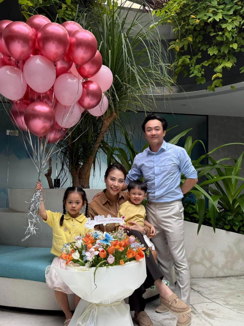 Con gái cường đô la chính thức đến trường tên tiếng anh không phải suchin đóng học phí hơn nửa tỷ đồngnăm - 10