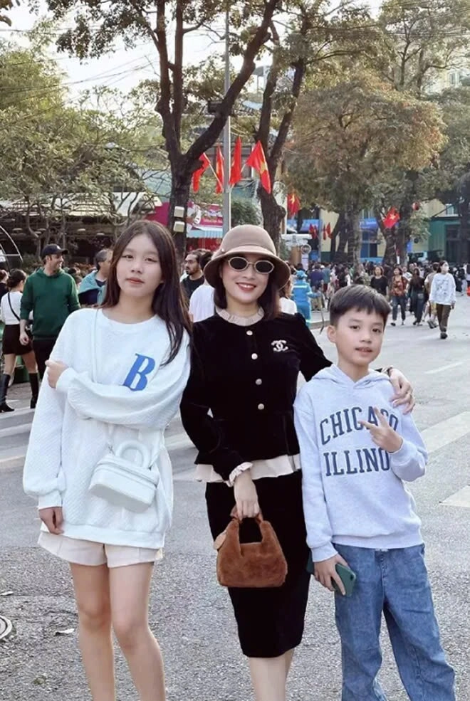 Con gái kín tiếng của các mỹ nhân vtv nhan sắc không thua kém mẹ ra đường bị nhận nhầm chị em - 6