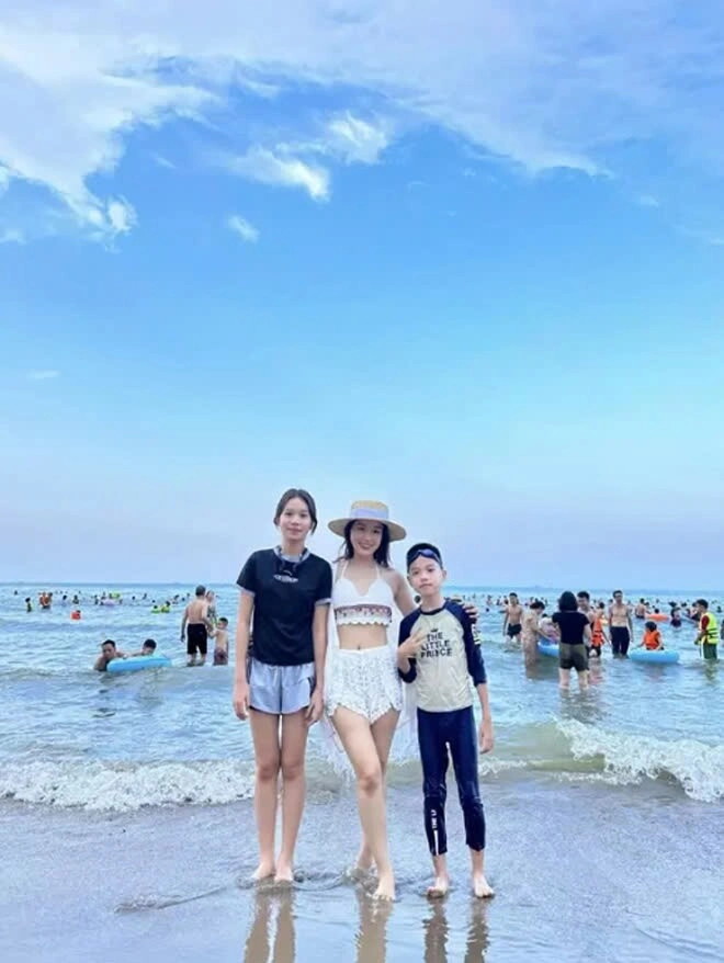 Con gái kín tiếng của các mỹ nhân vtv nhan sắc không thua kém mẹ ra đường bị nhận nhầm chị em - 8